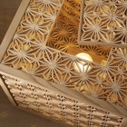 Artisanat kumiko　Lanterne andon - Grande, cubique, feuilles de chanvre sur les quatre côtés, cèdre d’Akita, W29×H34×D29cm